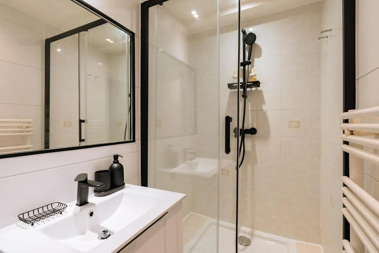 Apartament Chic & Stylish 1bd Apart Louvre-rivoli!